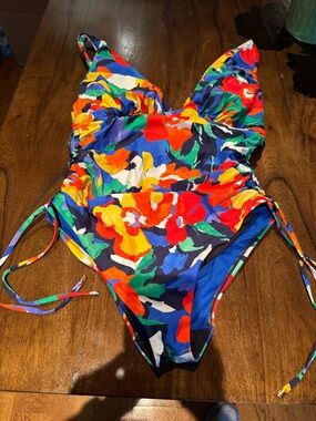 Women’s One-Piece Swimsuit in Multicolor Floral